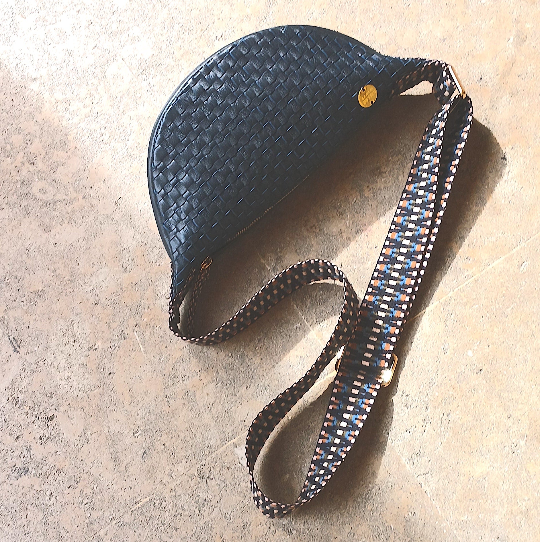 Medewi Leather Sling Bag