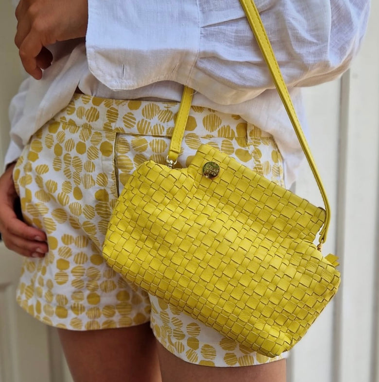 Lilis Small Frame Clutch