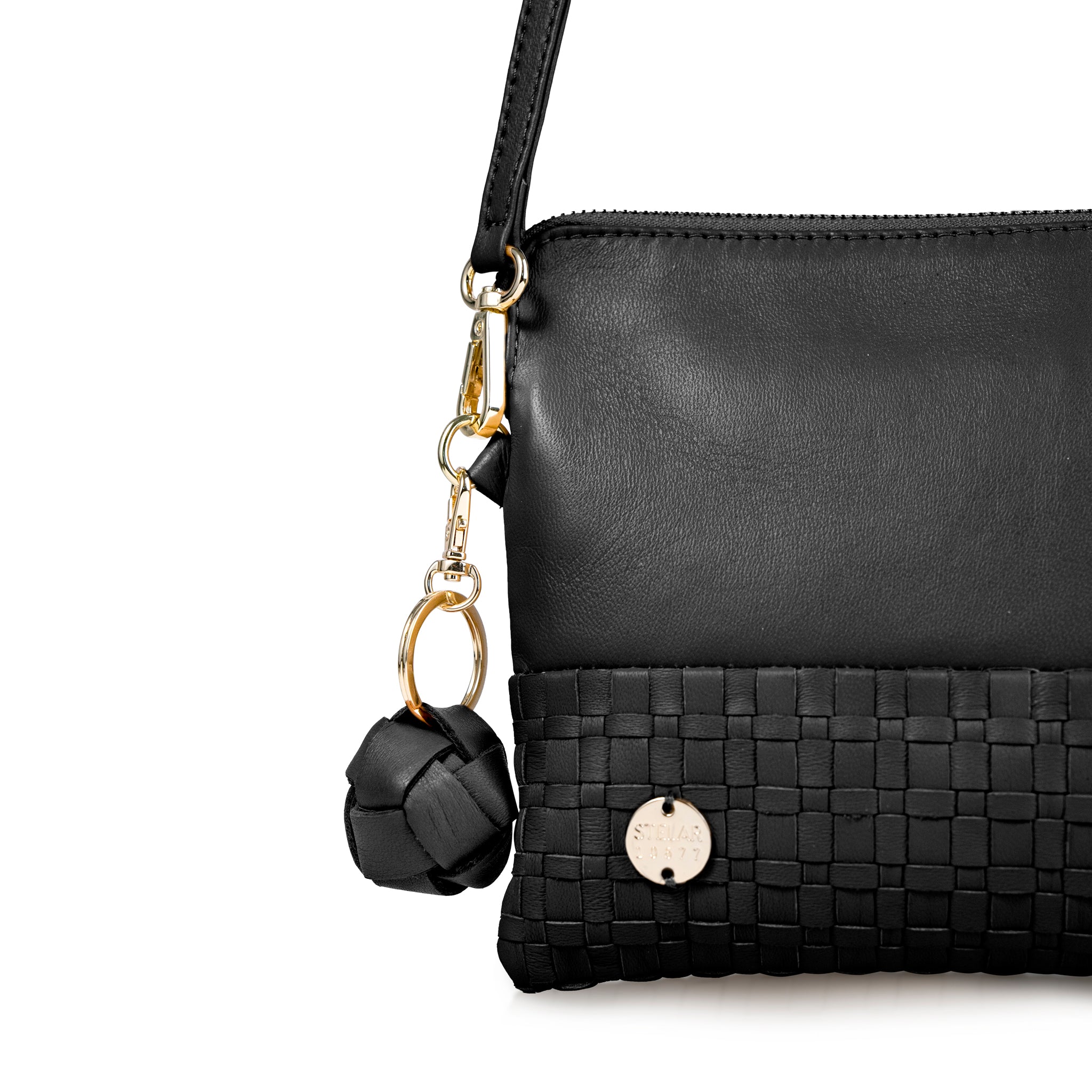 Knot Key Charm – Handcrafted Leather Accessory (Black) | STELAR