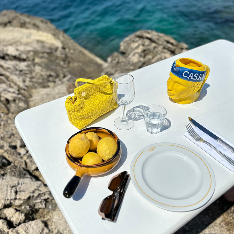 Lilis Small Frame Clutch