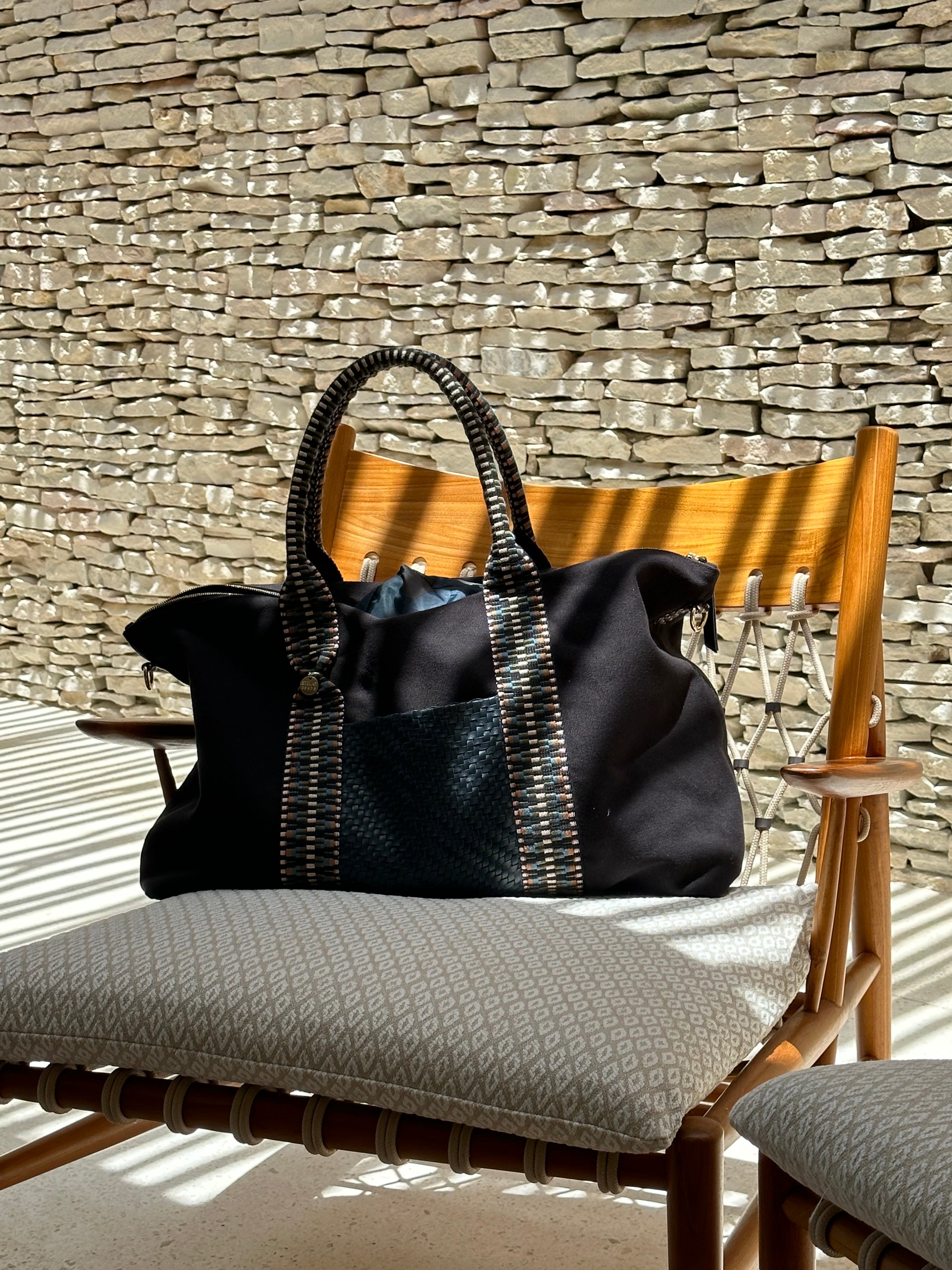 Sayan Weekender Travel Bag