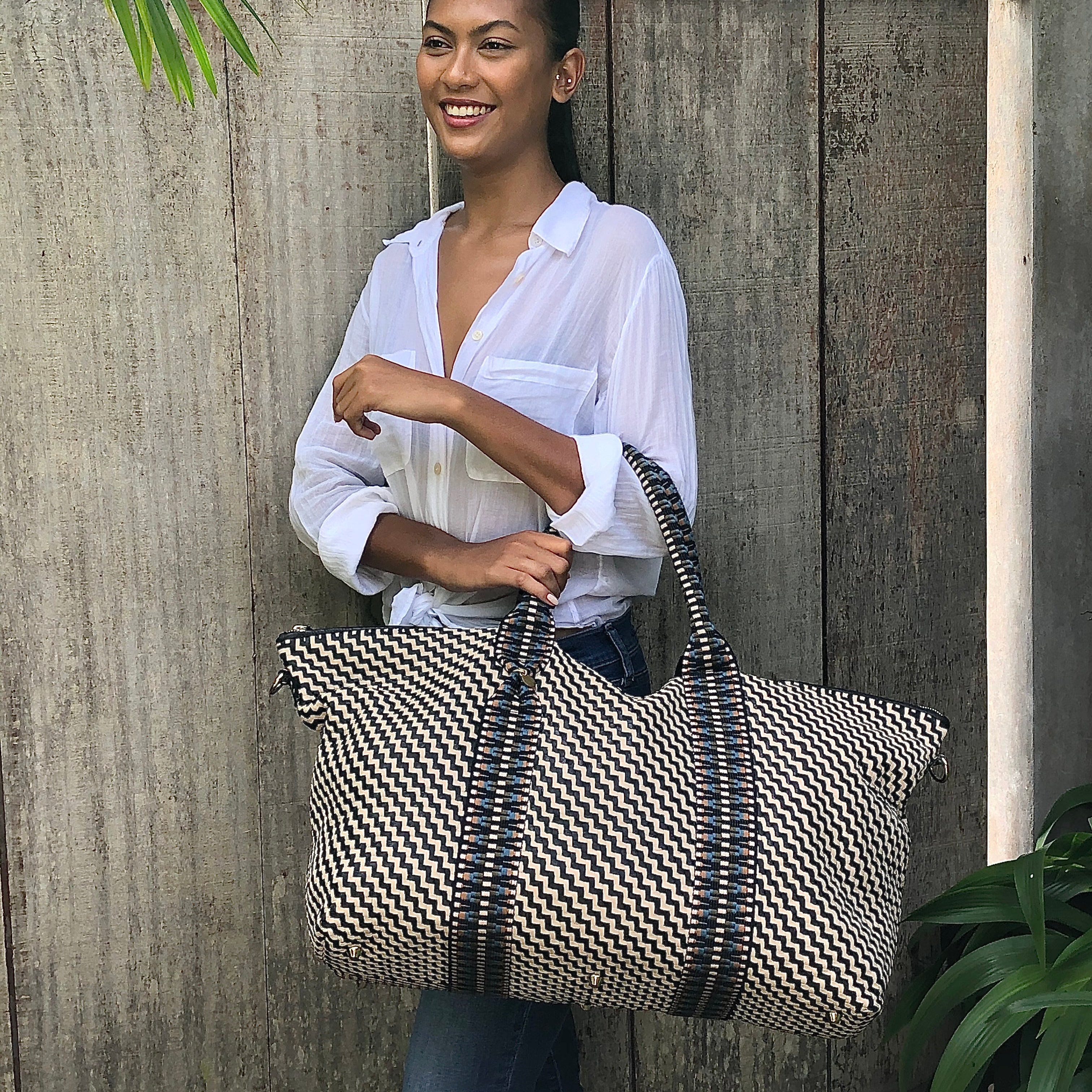 Saroka Leather Weekender Bag